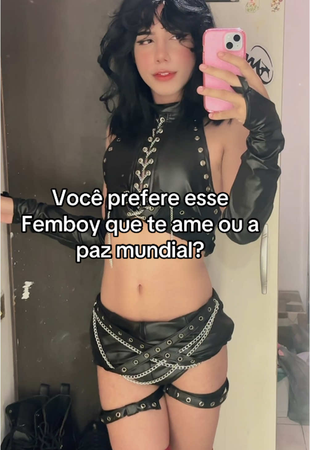 Vou te amar até não restar mais nada. #Cosplay #femboy #femboyfriday #iphone #goth #anime 