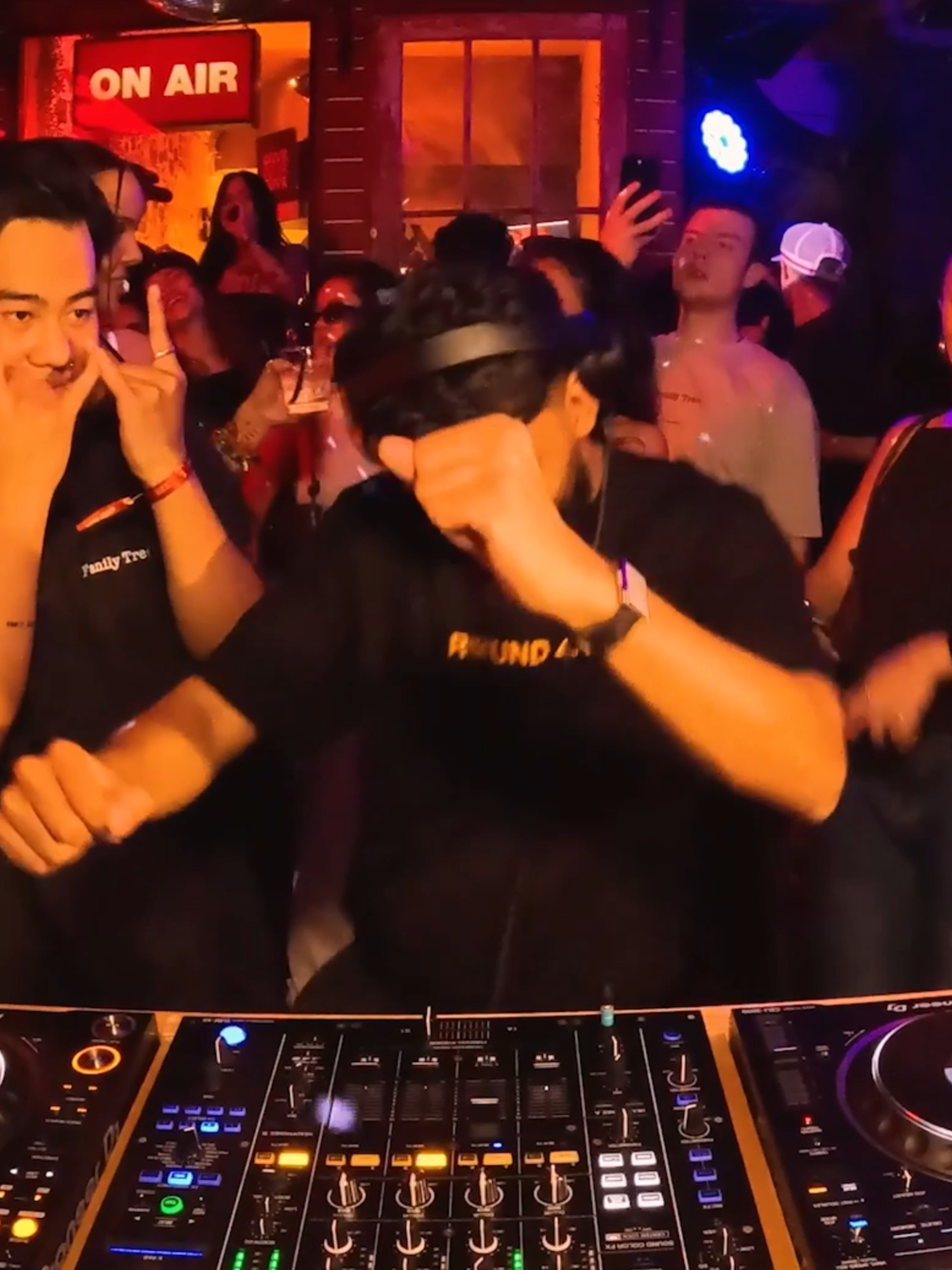 B2B funk at the block party got everyone moving like it’s 3AM in São Paulo 🇧🇷 Next Day Party ☀️ ➡️ Saturday June 7th  Final Release Tickets In Bio 🎟️ @varnansuresh #familytreebne #dayparty #bailefunk #b2b