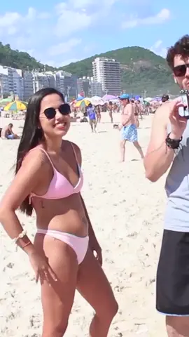 ¿Qué tipo de hombres les gustan a las mujeres brasileñas? #mujeres   #playa   #podcasts   #paratii   #riodejaneiro