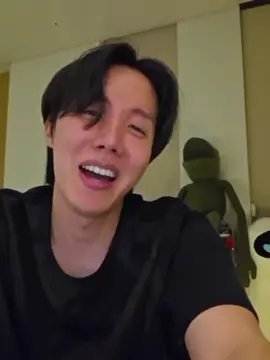 💜 hi i'm j-hope's wife 🐿️ oh hi honey!