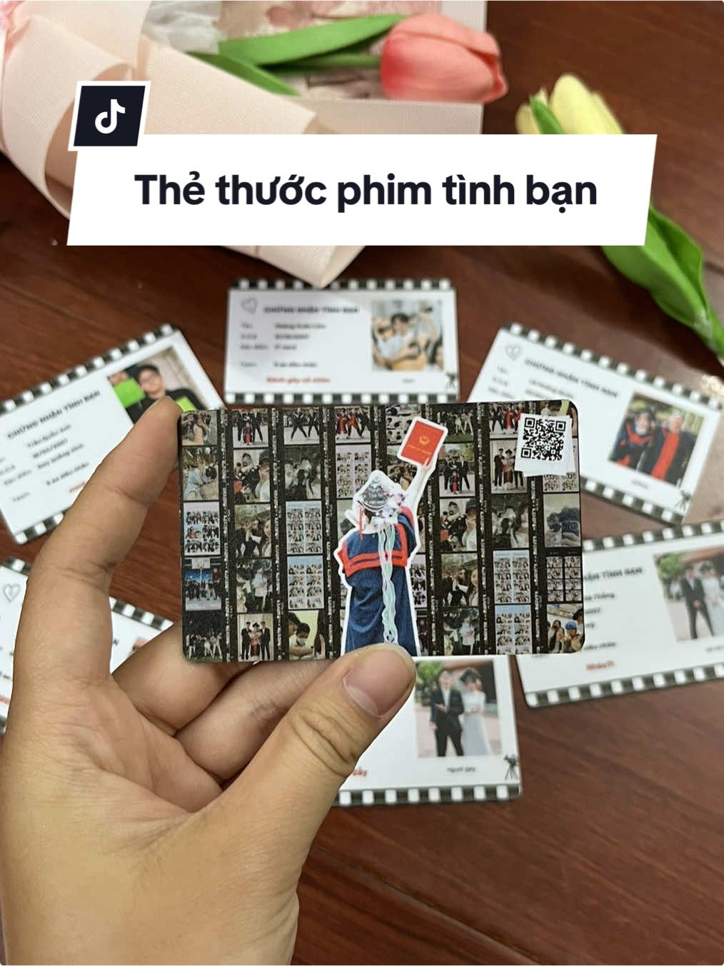 Nhận xong ảnh kỉ yếu thì làm ngay thẻ tình bạn đi thôiiii ❤️‍🔥 Coi như là món quà kỉ niệm trước khi mỗi người sang 1 thành phố để học tập và làm việc cũng là 1 cách hay đóo 🫶 📌 Sốp còn nhìu mẫu khác, ib sốp nhaa 📌 Mua hàng tại IG: dreaming._.gift #dreaminggift #quatang #giftideas #gift #xuhuong #chiataycuoicap #chiataytuoihoctro #cap3 #tuoitre 