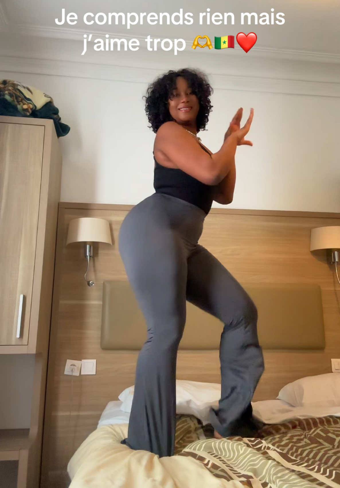 #pourtoii #fypdong #fyppp #tiktoksenegal🇸🇳 #senegalaise_tik_tok🇸🇳pourtoichallenge #senegal #viralvideos #wallyseckofficiel @Wally B. SECK ✪  #senegaltiktok 