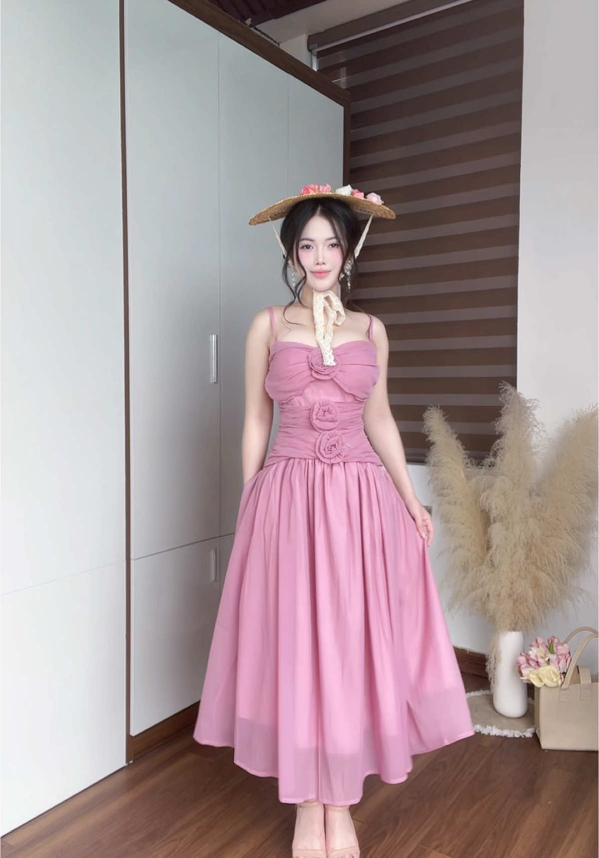 Váy xinhhhh  #viral #trending #outfitxinh #dress #vayxinh #vaydutiec 