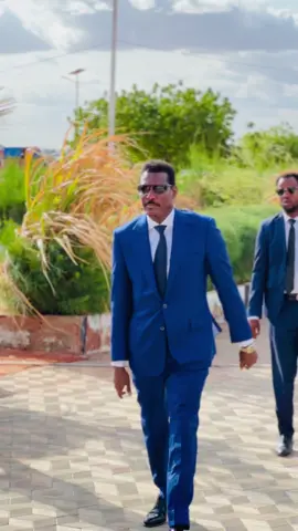 #CapCut Madaxweyne Qoor qoor shirka golaha waziirada galmudug #somalitiktok #galmudugnimo💙🤍💚 