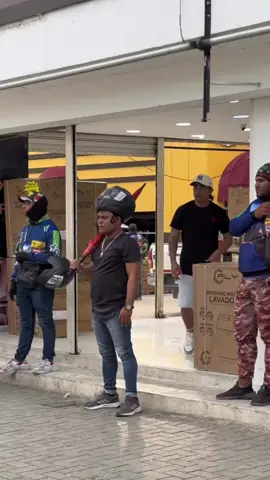 The lost helmet 🪖😂