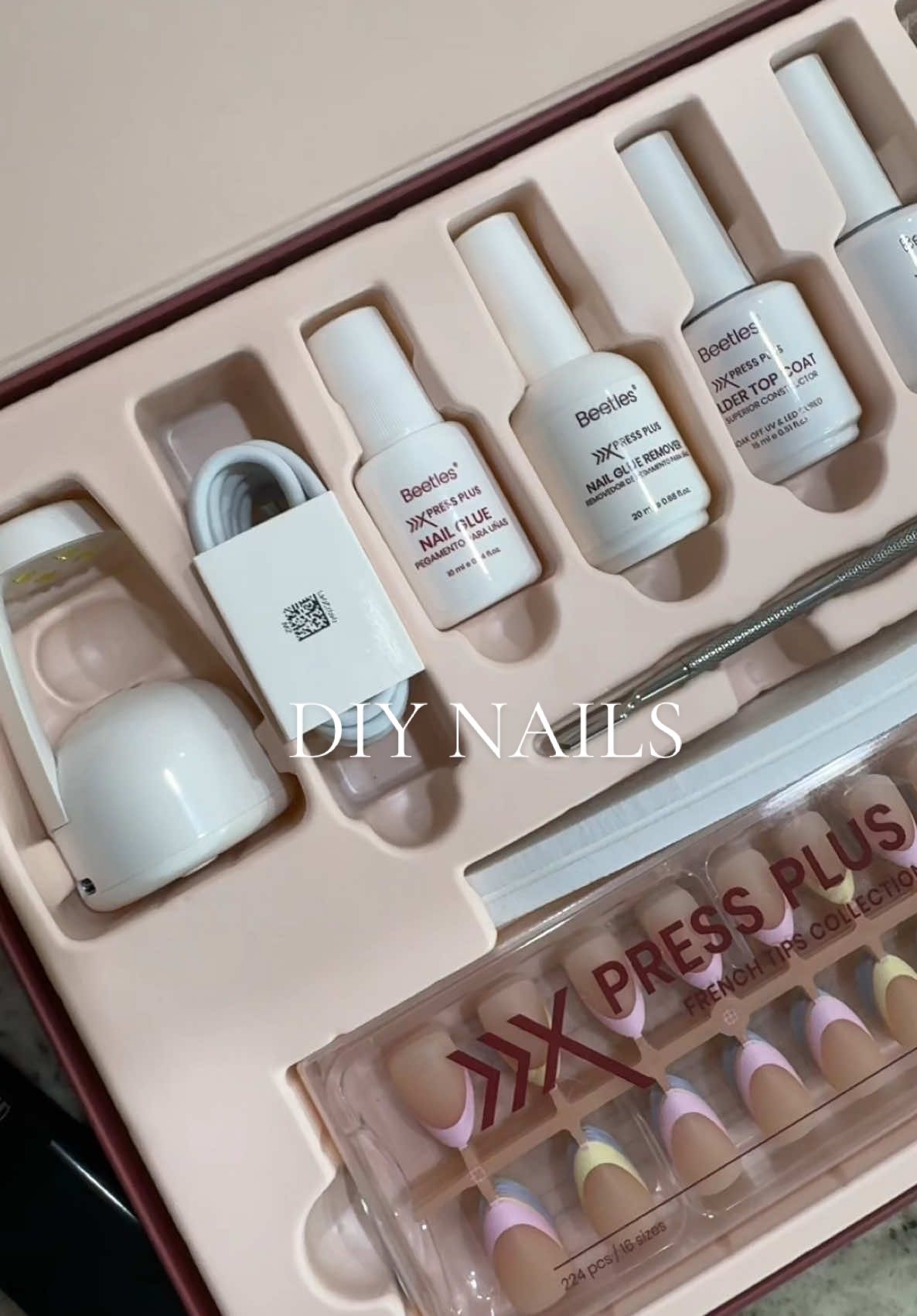 30 minute nail application that’s so easy anyone can do it! @BeetlesGelPolish #diynails #nailkit 