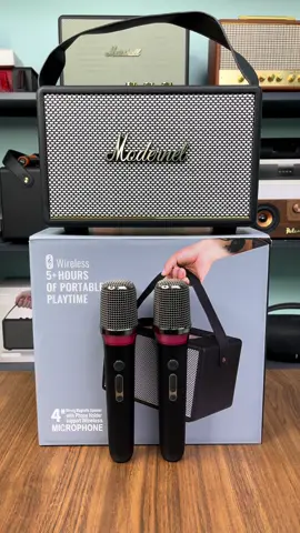 🔥Loa KARAOKE tặng kèm 2 MICRO M72 ✅Công suất 50w - Hát tối đa 6 tiếng ✅Hàng nhập khẩu - Giá siêu rẻ  🔥Thông số kĩ thuật: - 2 bass 12 + 1 treb 2 đường tiếng - Công suất tối đa 50w - Thương hiệu: MODERNEL  - Chất liệu: gỗ bọc da, màng sợi dệt - Cân nặng: 2,5kg - Dung lượng pin : 5V/ 6000Ah - Thời lượng pin: tối đa 6 tiếng - Kết nối: Bluetooth, Thẻ nhớ, USB, FM…. - Kích thước: Ngang 28cm x Cao 18,5cm x rộng 16,5cm - Bộ sản phẩm gồm:  + Loa  + 2 MICRO  + Cáp sạc + Jack 3.5 #loakaraoke #loanghenhac #loahatkaraoke 