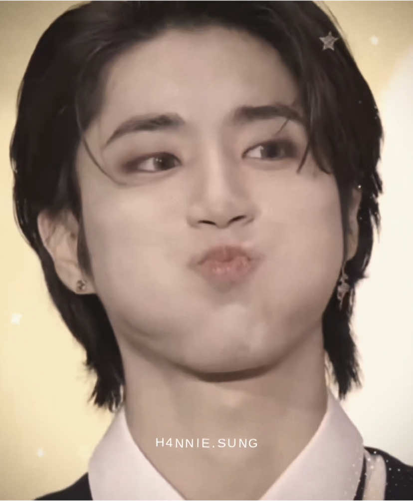 i need to make more silly edits of this lil silly man he’s the cutest thing ever 😫  #straykids #skz #hanjisung #hanjisungedit #han #fyp #kpopfyp #dontletthisflop #skzstay 