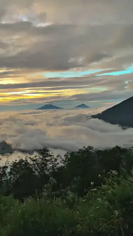 sunrise sindoro canduu #sindoro #sindoroviakledung #pendaki #fyp 