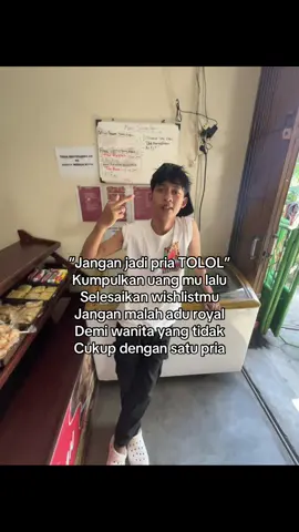 Tulis satu kata buat wanita yang sasimo#fyp #fypage #sindirankeras #masukberanda #berandafyp #viral 