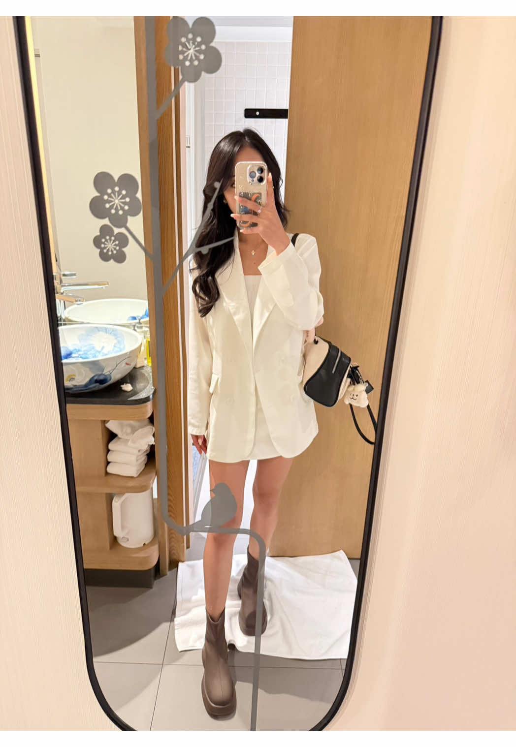 absolutely obsessed ｡𖦹°‧⭑.ᐟ #outfitinspo #outfitideas #blazeroutfit #OOTD #chicoutfit #fitcheck 