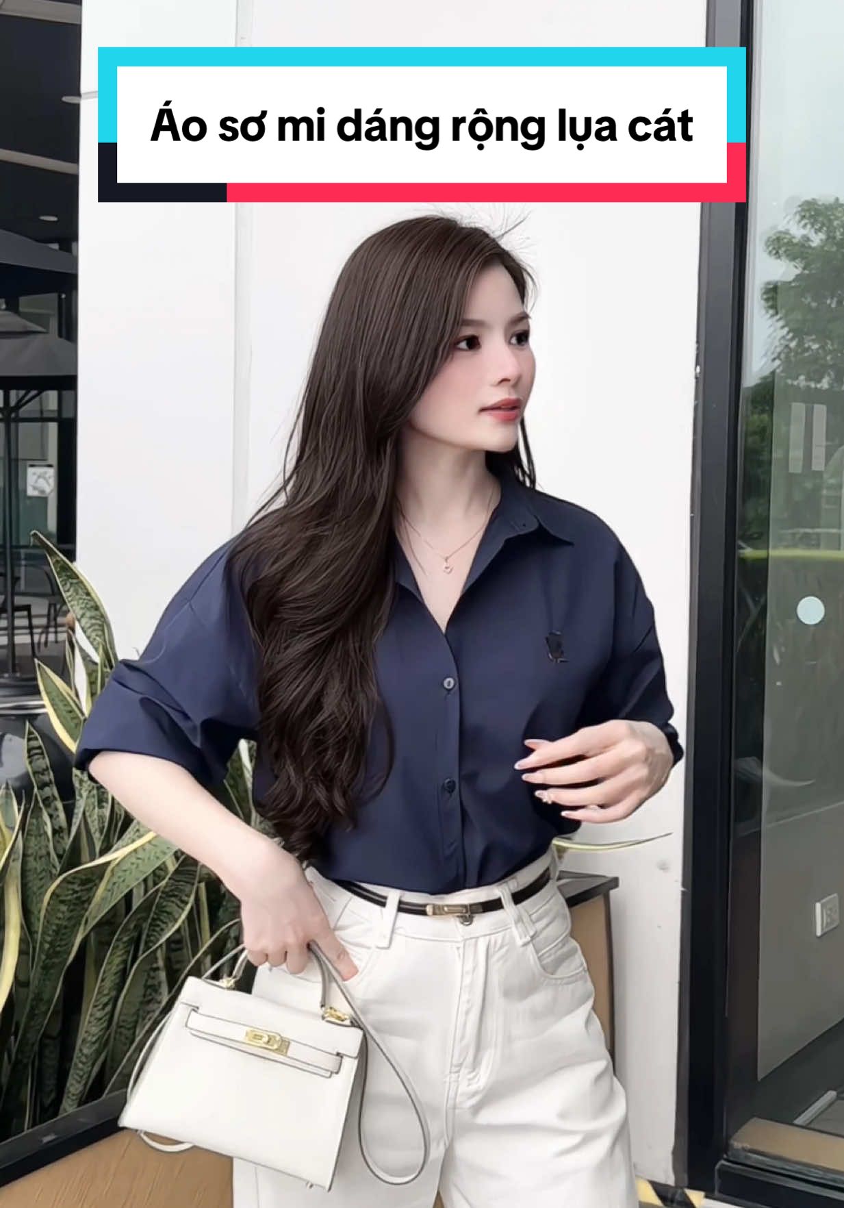 Áo sơ mi dáng rộng lụa cát mát rười rượi #duyenrungrinh #aosomi #aocongso #aonuxinh #aodibien #somidaitay #sominu #somihoatiet #aonu #somicongso #aoxinh #phoidoxinh #shopping #xuhuong #review #thoitrang #fyp 