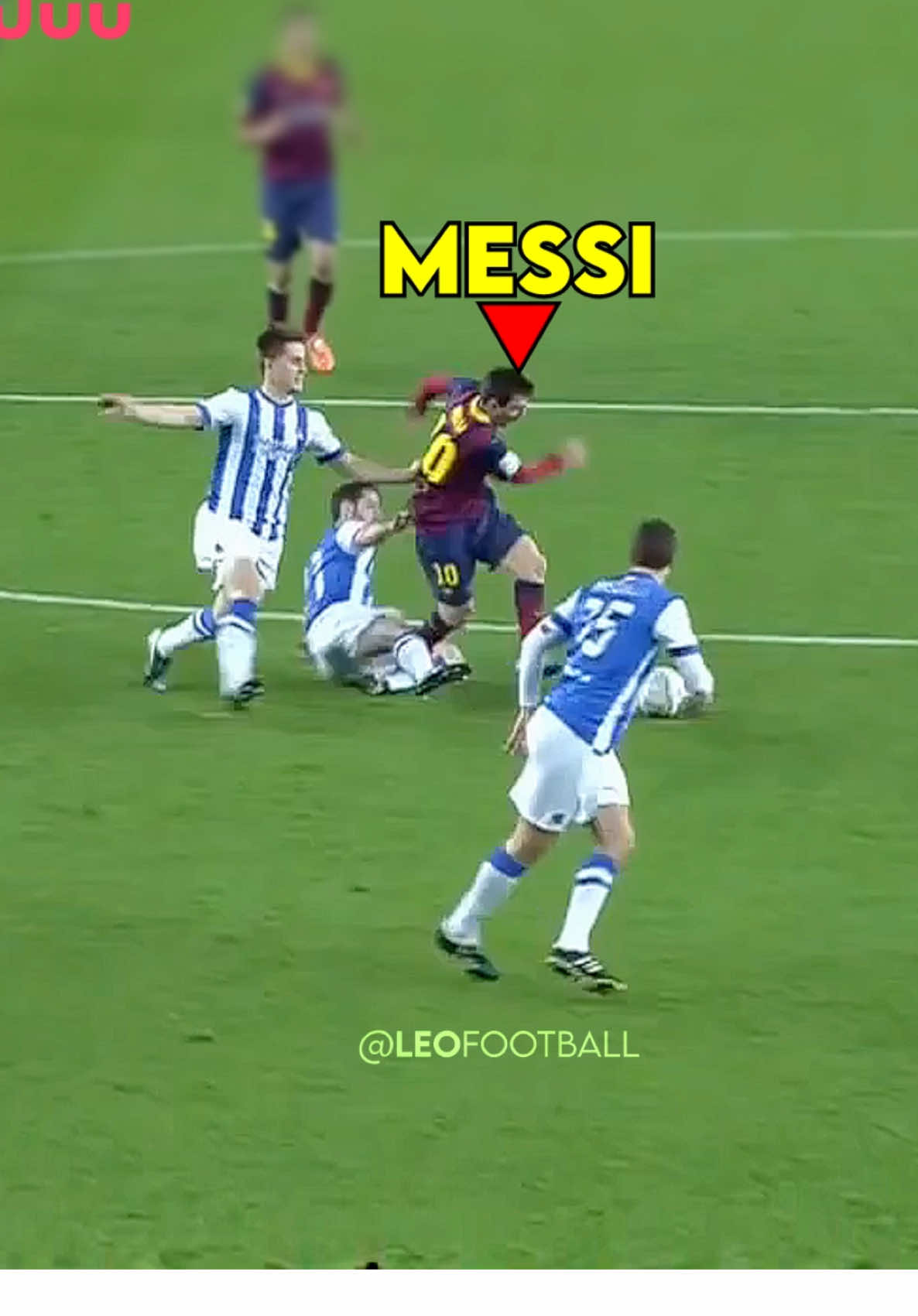 Messi doesn’t Dive 😈 #messi #leomessi #ronaldo #Soccer #football #fürdich #shorts #reels 