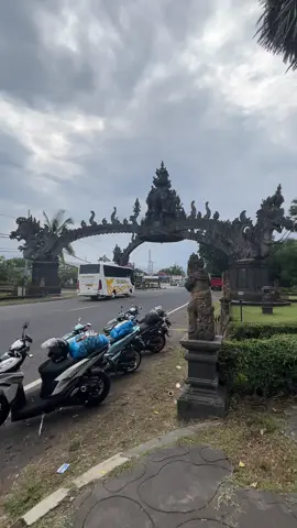 bali penuh cerita #bali #pulaudewata #vario #variomodifikasi #matictransjawa #touring 