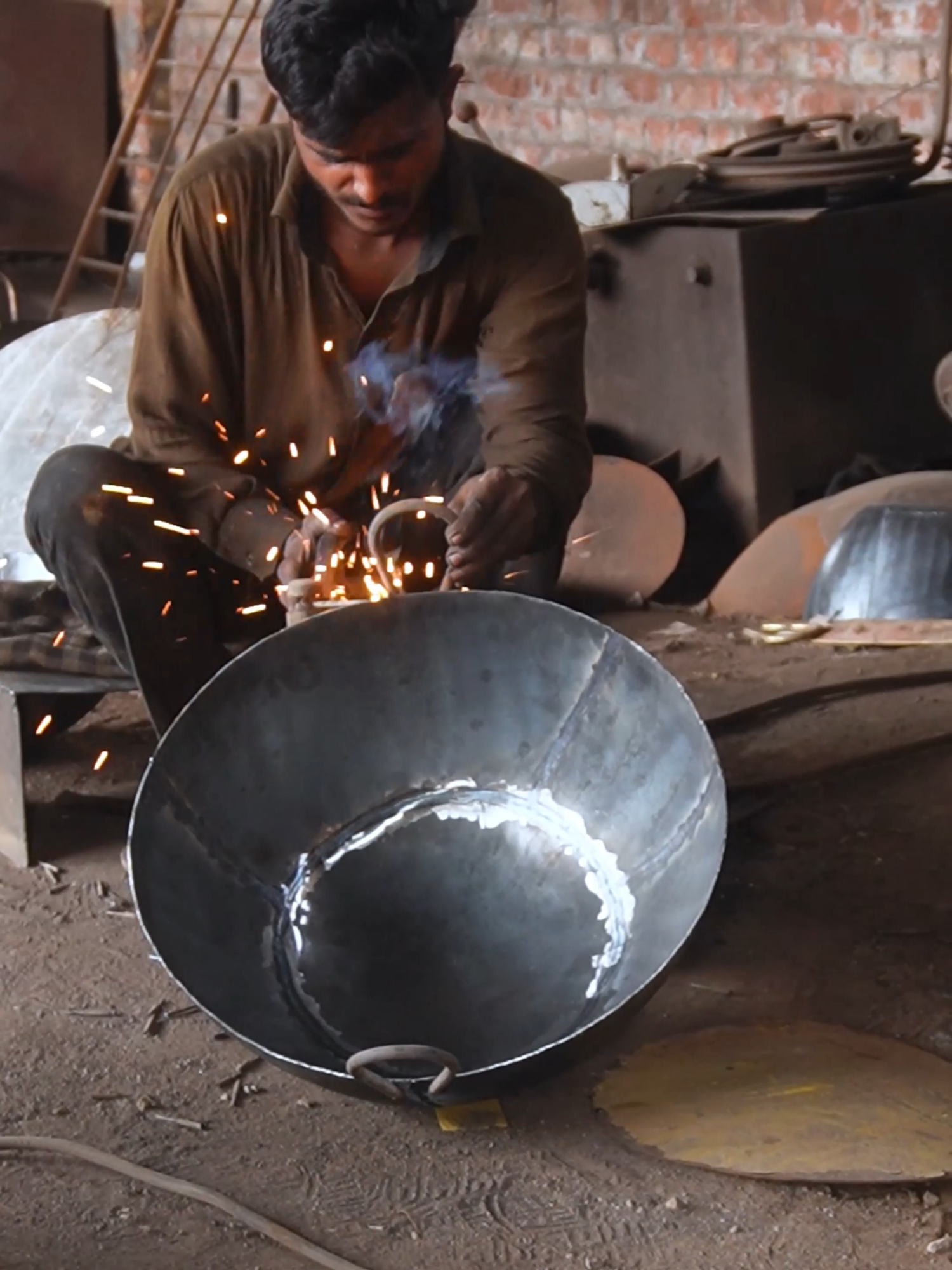 Making Iron Cooking Pot | Huge Pan