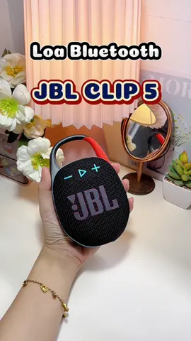 Dare to Listen meeee 😽 #loabluetooth #loajbl #jblclip5 