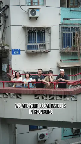 🌟Meet our local guides team who’ll show you the real Chongqing! 🏙 Booking our tours by sending message to me or view our website in my profile. #chongqing #chinatravel #chongqingcity #chongqingtravel #chongqingtour