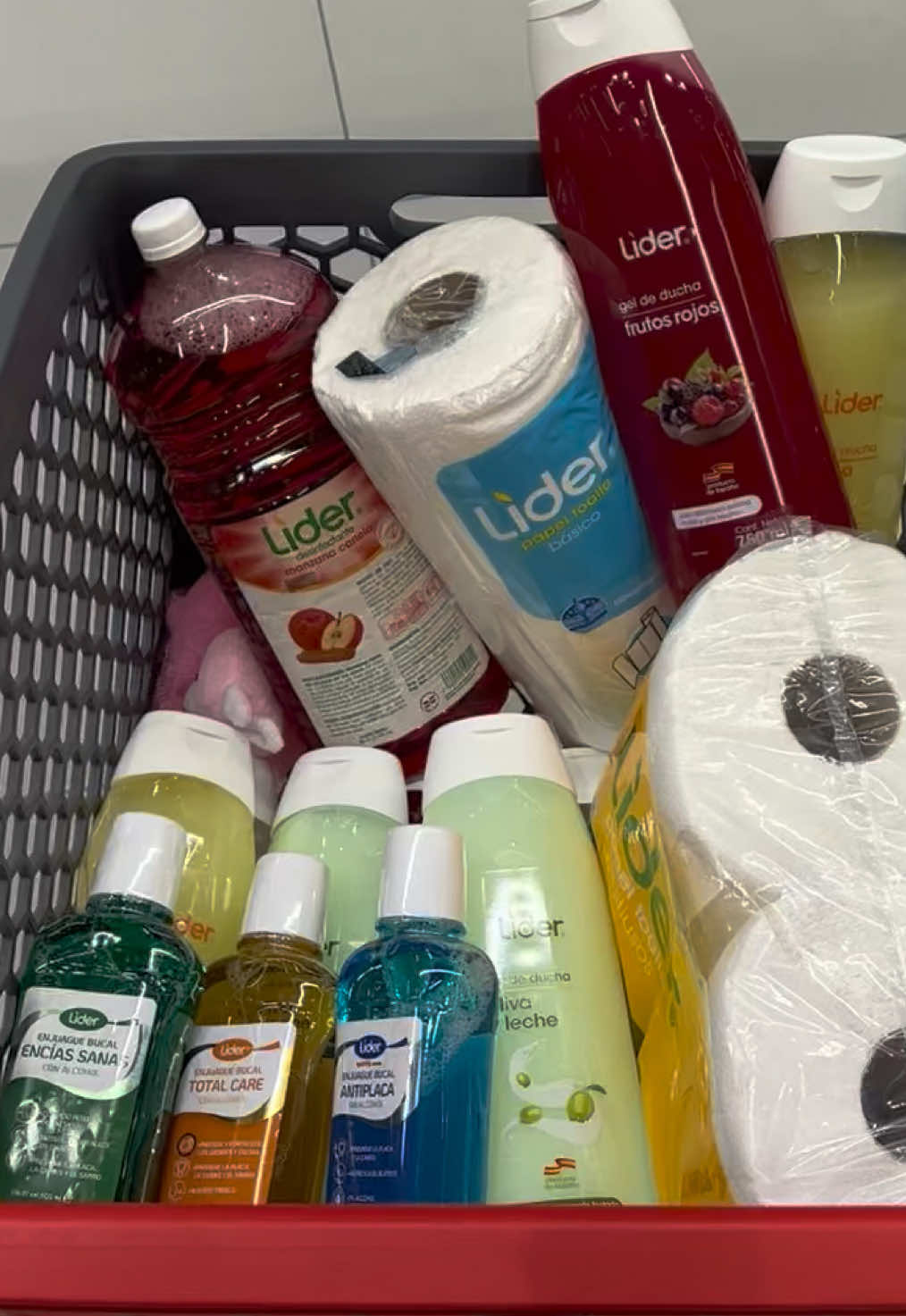 Y los geles huelen riquísimo 😍🫶🏽 #nuevomercadojumbo #llegolider #jumboad 