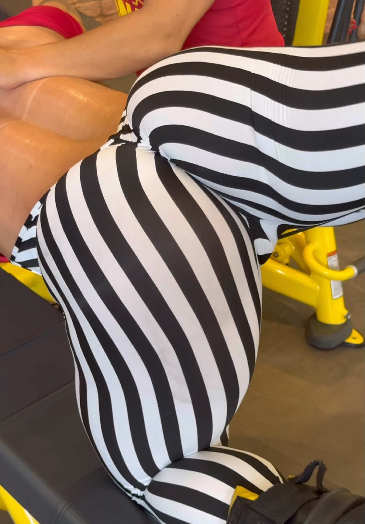 O TAMANHO DO POPÔ 🍑🍑🍑🍑