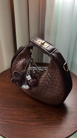 Replying to @Mey Devonne 🧿 vv pretty woven bag ever! 🤌🏻💫 #wovenbag #bag #smallbag #2waybag #slingbag #handbag #bagforwomen #fyp #trending #viral 