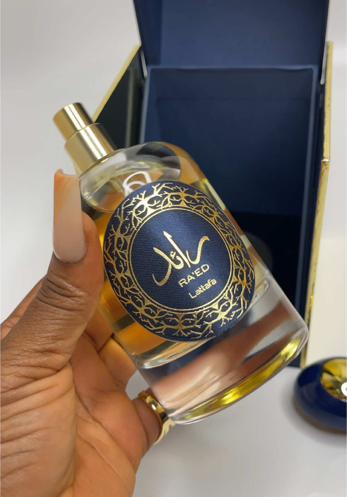 Lattafa Raed Luxe EDP 100ml For Men A wonderful perfume full of harmony where light white musk and a delicate fresh sweetness are interwoven. A perfume that is perfect for everyday use 🏷️ ₦30,000 To order⬇️ Kindly click the link on our bio or please send us a dm😘 COPYRIGHT RESERVED TO ORIGINAL BRAND OWNERS . . . #lattafaraedluxe #raedgold #raedlattafa  #foryou #fragrance #lattafaperfume #perfumeaddict #perfumes #explore #lekkiperfumevendor #perfumesinlekki #OOTD #perfumesinlekki #reels