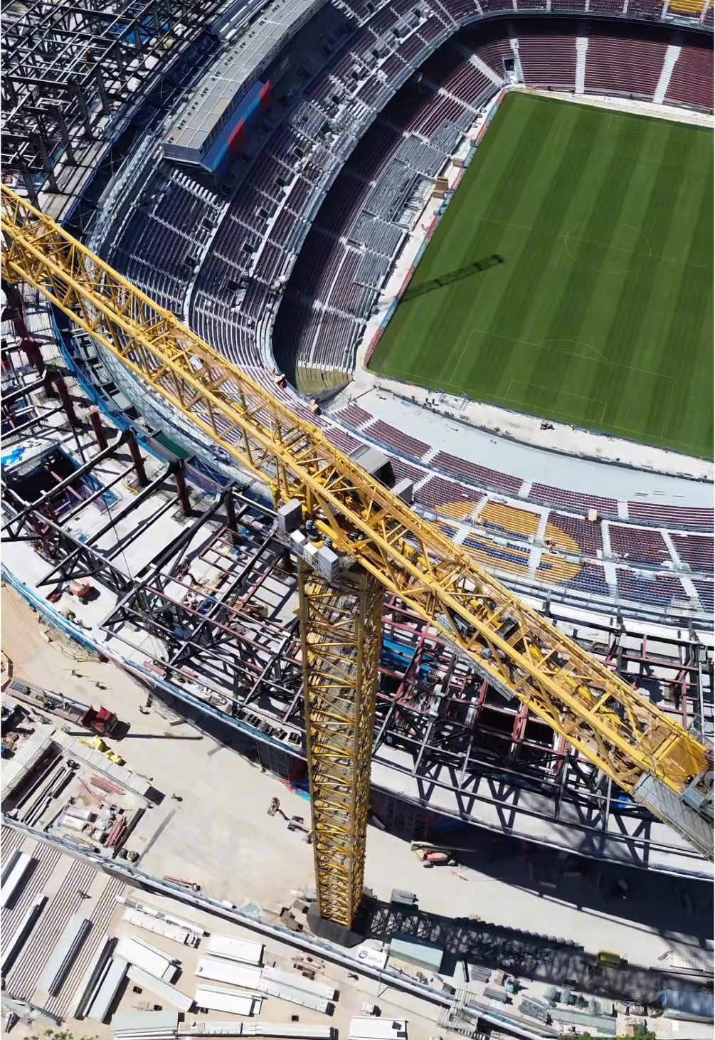 Ya falta poco para volver al #spotifycampnou #campnou #barca 🔴🔵  #lamineyamal #tiktok #fyp #viral #raphinha #futbol⚽️ #estadio #trending #tiktokviral #futbolviral #futbol⚽️ @fcbarcelona #drone #dronevideobarcelona #drone 