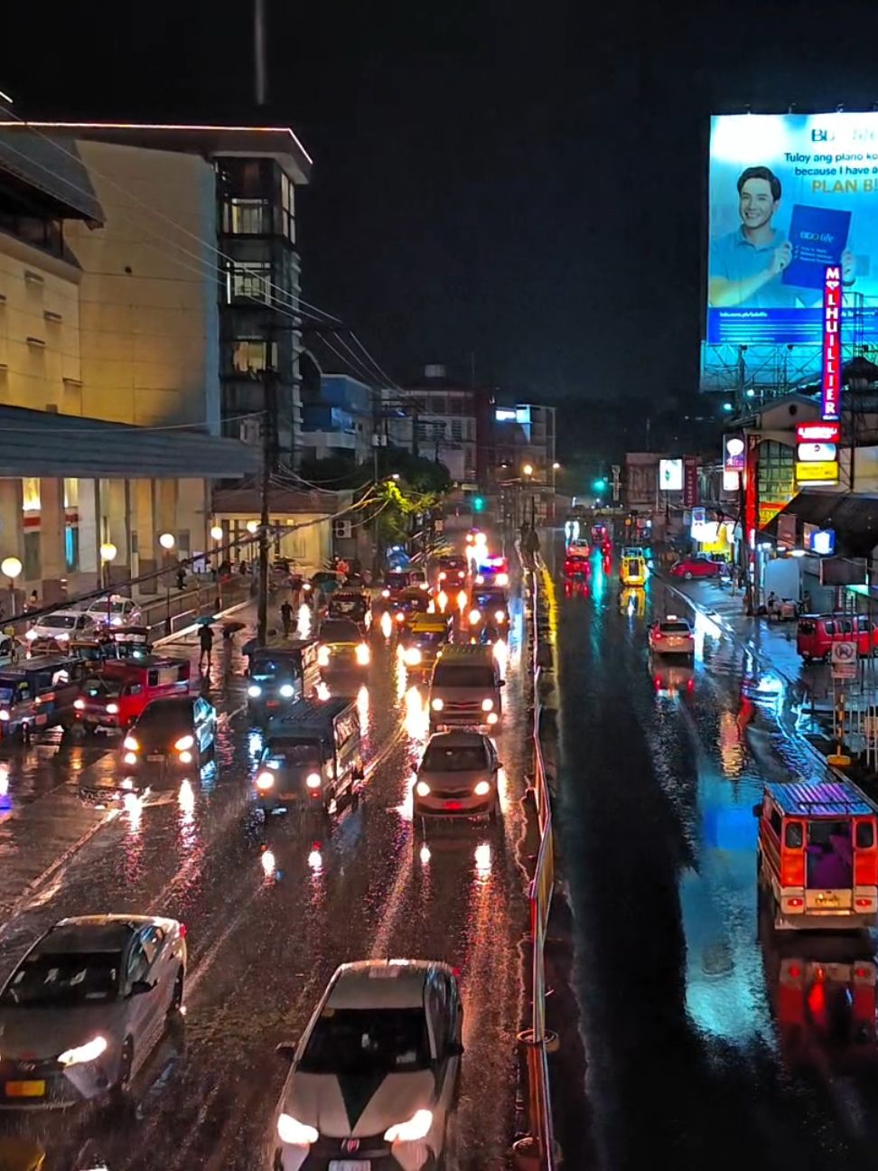 busy davao, yet peaceful #cinematic #cinematography #cinetok #davao #cupofjoe #multo 