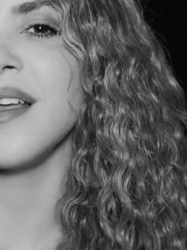 Bésame 💋 - Vídeo Oficial  Shakira x Alejandro Sanz  #Shakira #AlejandroSanz #Besame 