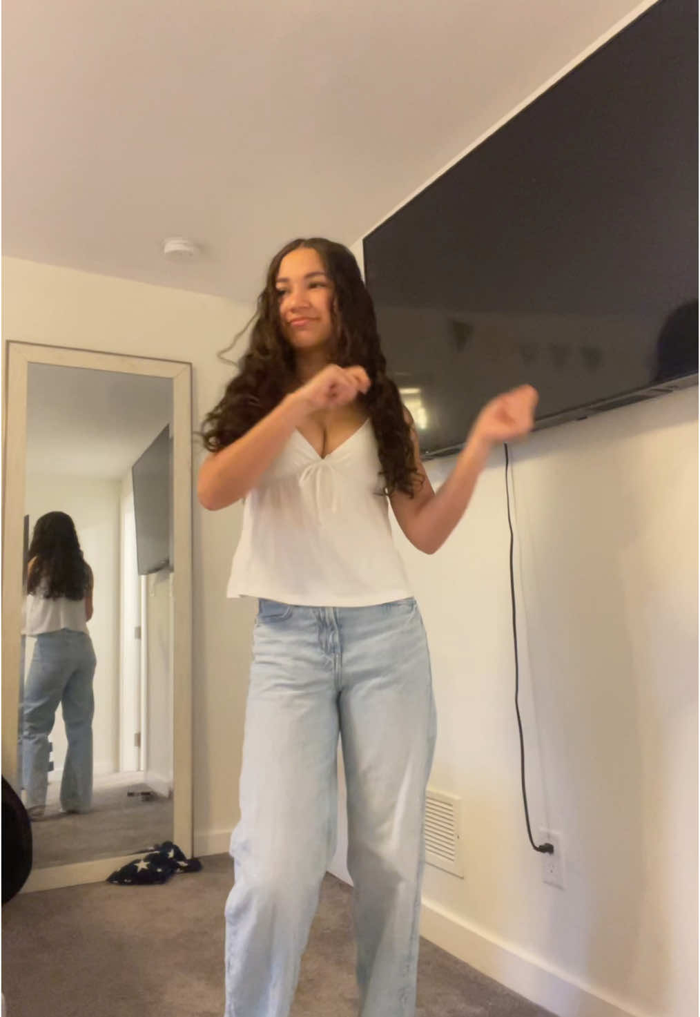 I actually did the right dance this time 💋 (not saying I did it good) #fyp #viralvideos #goviral #blowup #OOTD #dance 