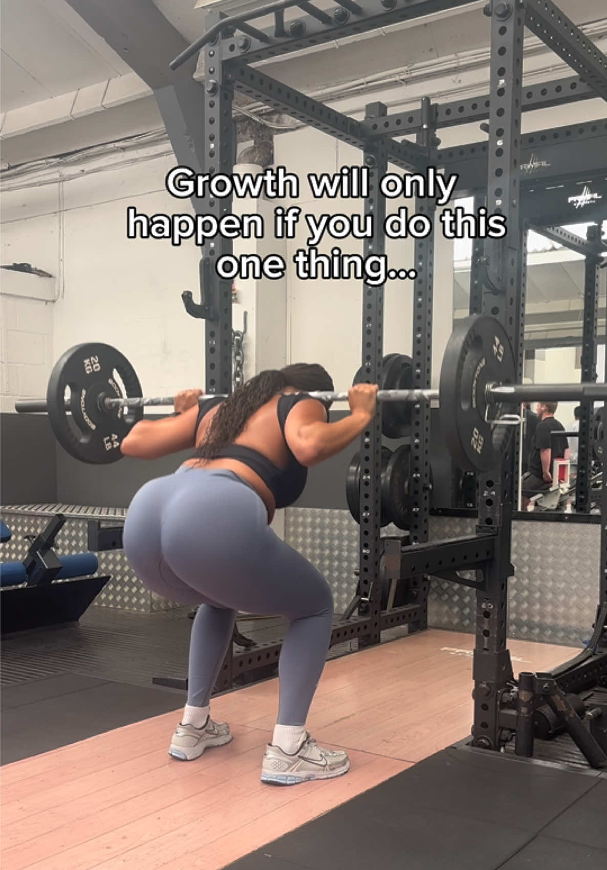 Consistency is key 🔑 Keep rinsing and repeating these exercises to see those gains 💪🏽 Wearing @oneractive 🔥 #stronggirl #weighttraining #legday #glutegrowth #stepups #RDLs  #girlswholift #blackgymgirl #gymhumour #gymmotivation #gymgirlsoftiktok 