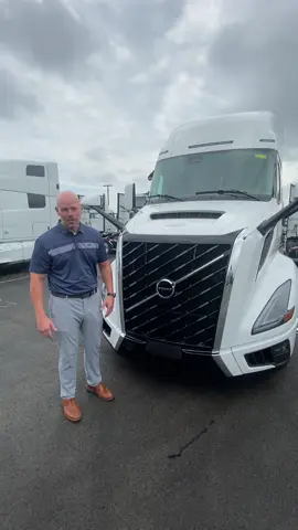 #allnewvnl #volvosleeper #volvo860 #volvotruck #volvotrucksnorthamerica