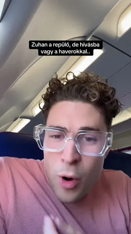 Ugrik ki mindenki 😂✈️🪂 #repulo #dul #fyp #szoj #nyaralas #poen 