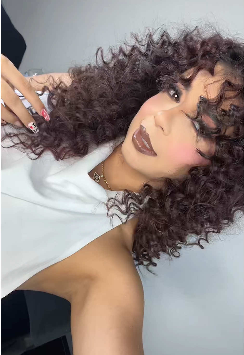 MUA: beautyempirebyjso on IG 😍 #latinamakeup #makeupinspo #OrlandoMUA #kissimmeeMUA #fyp #foryou #parati #makeuptransition #fypシ #curlyhair  