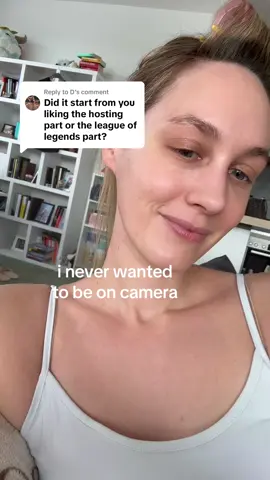 Replying to @D  #leagueoflegends #sjokz #journalism #hosting 
