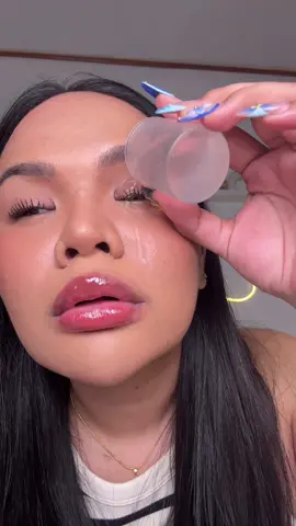Grabe kahit yata tangayin ako ng bagyo dito, may mascara paden ako!! AD  @Maybelline New York PH #LongerBetterSkyHigh #MaybellineSquad #MaybellinePH