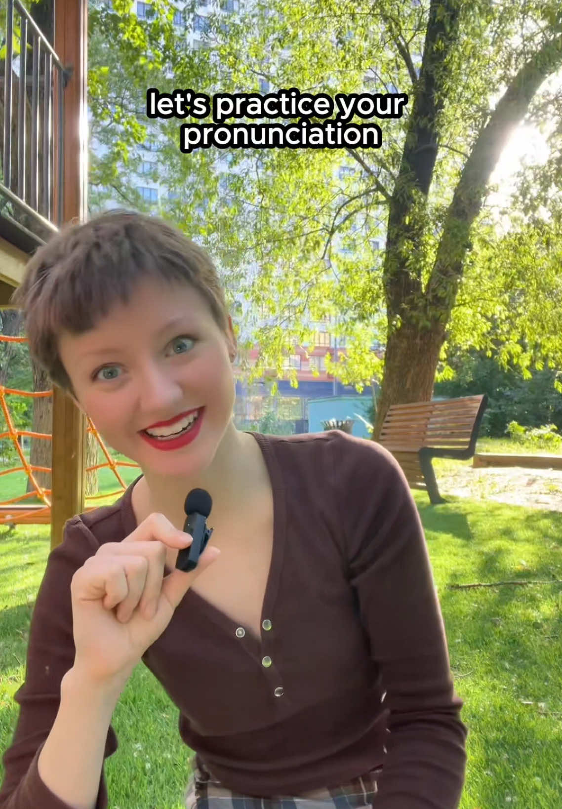 @lolaspeak_app Speak with confidence! 🤝 Use Lola Speal app to practice your conversational skills and improve your pronunciation! #AmericanEnglish #Vocabulary #Pronunciation #SpeakEnglish #NativeSpeaker #Grammar #LanguageEnglish #LearnEnglish #StudyEnglish