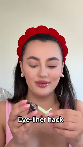 Eyeliner hack #makeup #fyp 