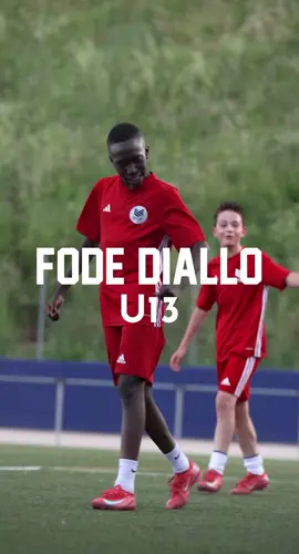 Fodegoal 💙❤️🚀 @Fode_Diallo @Elite Fut Academy  El mejor en todo🔝 #tiktokviral #footballtiktok #footballvideo #lamasia #fcbarcelona 