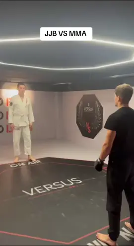 JJB VS MMA  ABSOLUTE  3 ans d'attente pour combattre à nouveau @Khall’s striker de 68kg ayant fait du JJB, la tension au max pour ce combat ! #versus #jjb #bjj #challenge #yfc #mma #leglocks #toeholds #fight #UFC #absolute 