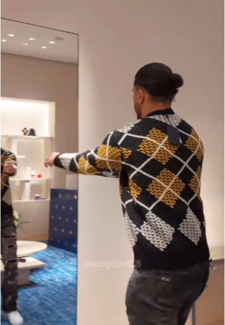 @Mero_428 #viral #viral #mero#outfit#mero#mero#like#viralbrd#fy#inshallahviral 