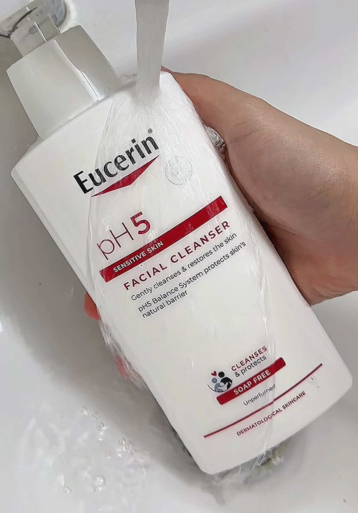 Sữa rửa mặt cho da Eucerin PH5 #suaruamat #eucerin @Eucerin Việt Nam #chamsocdamat #salegiuathang #ThuHaiFreeship #KOC #muataitiktokshop #tiktokshop #saleluongve #unboxing #review #Livedaily #tiktokshopmall#lamdep #duongda #skincare #skincare #skincareroutine #xuhuong #viral #trend #fyp #viral #xuhuong #skincare 