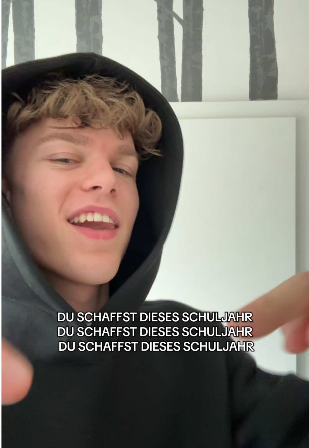 Wir schaffen die Prüfung, Leute nur noch 2 Monate Schule🥳 #lernen #schule #schüler #schoollife #school #prüfung #zps #schulsystem #abitur #realschulabschluss cr:@Ronja Jelena Filiz 