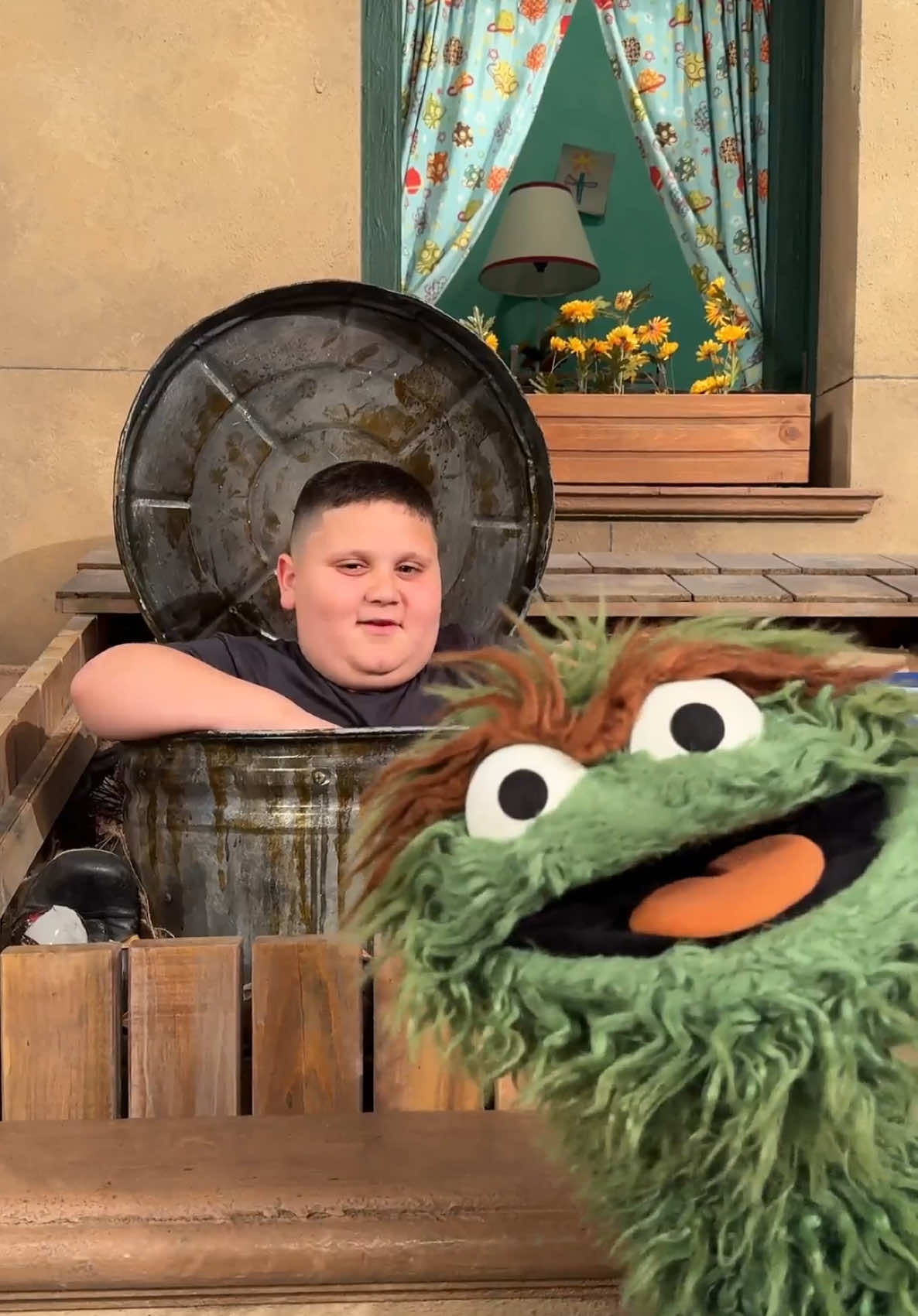 Rizzler the grouch!! @Sesame Street 