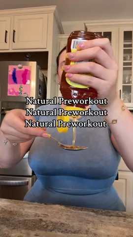 Pink Himalayan Salt With Raw Honey=Natural Preworkout 💞🍯 #fyp #f #trending #preworkout #honeyhimalyansalt #purehoney #himalayansalt #healthy #natural #naturalpreworkout 