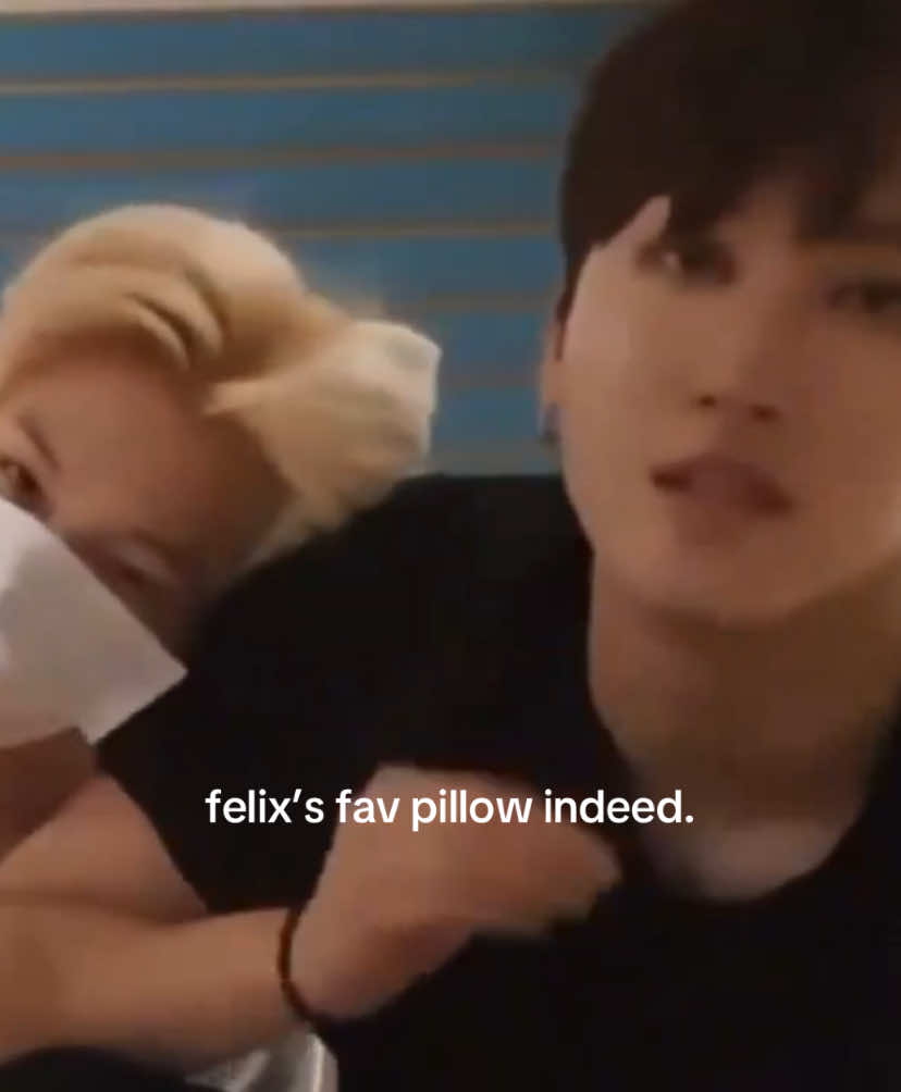 changbin has always been his pillow, since day one… ❤️#changbin #felix #changlix #changbinxfelix #fyp #boyslove 