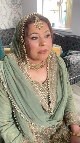 Glam mum makeovers ✨ a soft timeless glam  she looked absolutely beautiful MashaAllah.. #videoviral #birminghammua #makeupartist #agelessbeauty #matureskinmakeup #elegant #ukmua 