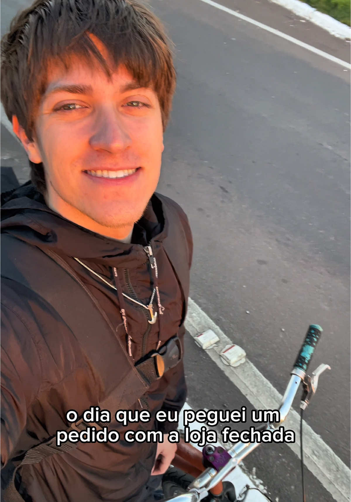 live de entregas na rede vizinha todos os dias a partir das 18hrs até o dia 3 de junho! “não quis me atender” foi uma maneira de chamar atenção para essa situação nas entregas, é um problema do sistema e os funcionários não tem culpa nesses casos, muita gente me pergunta o que acontece em caso de loja fechada e com esse vídeo espero ter sanado as dúvidas! #ifood #entregas #entregador #bicicleta 