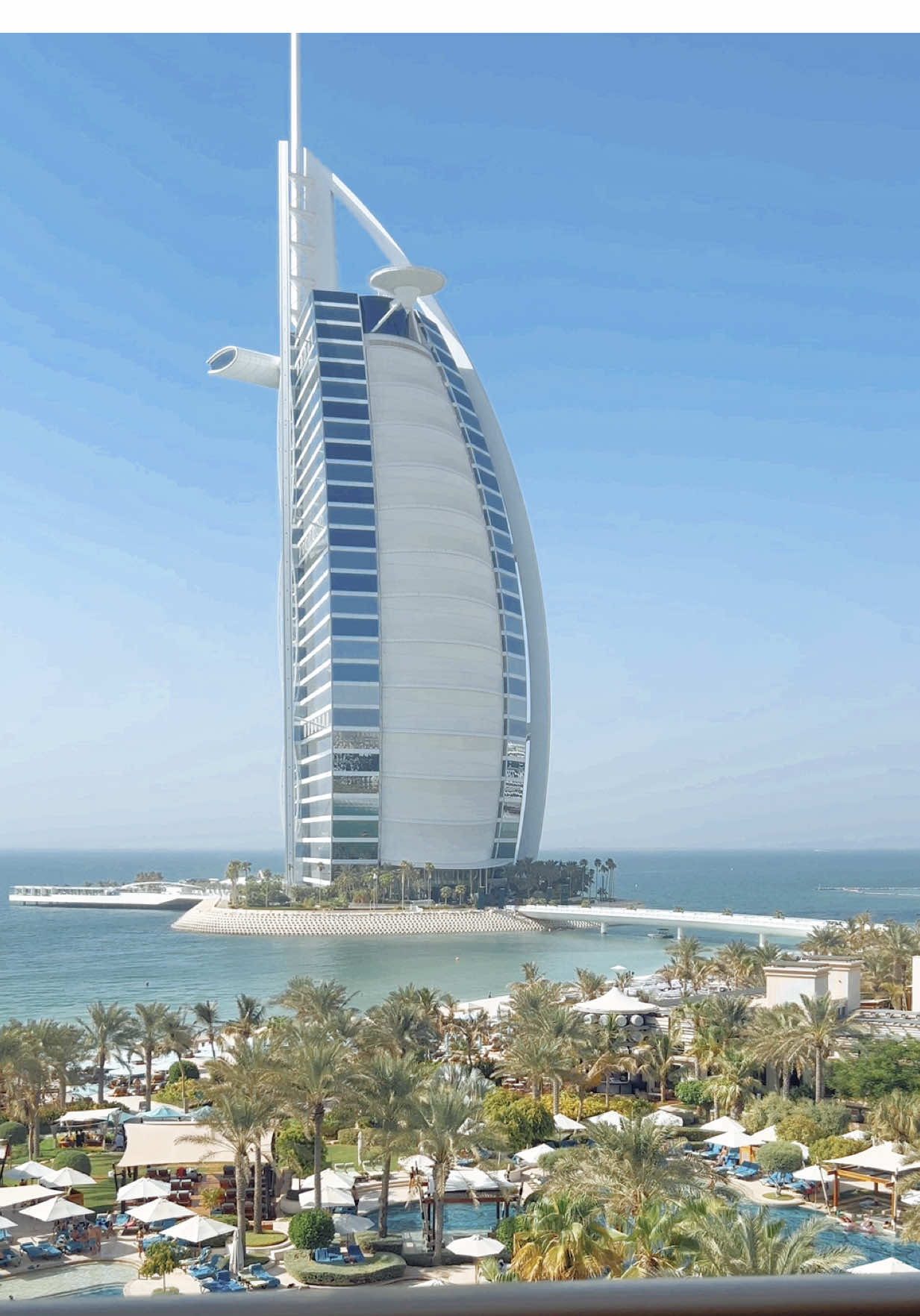 My favourite hotel in the world 🥰🇦🇪✨🫶🏻  📍Jumeirah Al Naseem, Dubai  #dubai #alnaseem #jumeirah #jumeirahbeach #burjalarab #dxb #visitdubai #beach #luxury #uae #foryou #travel #holiday 