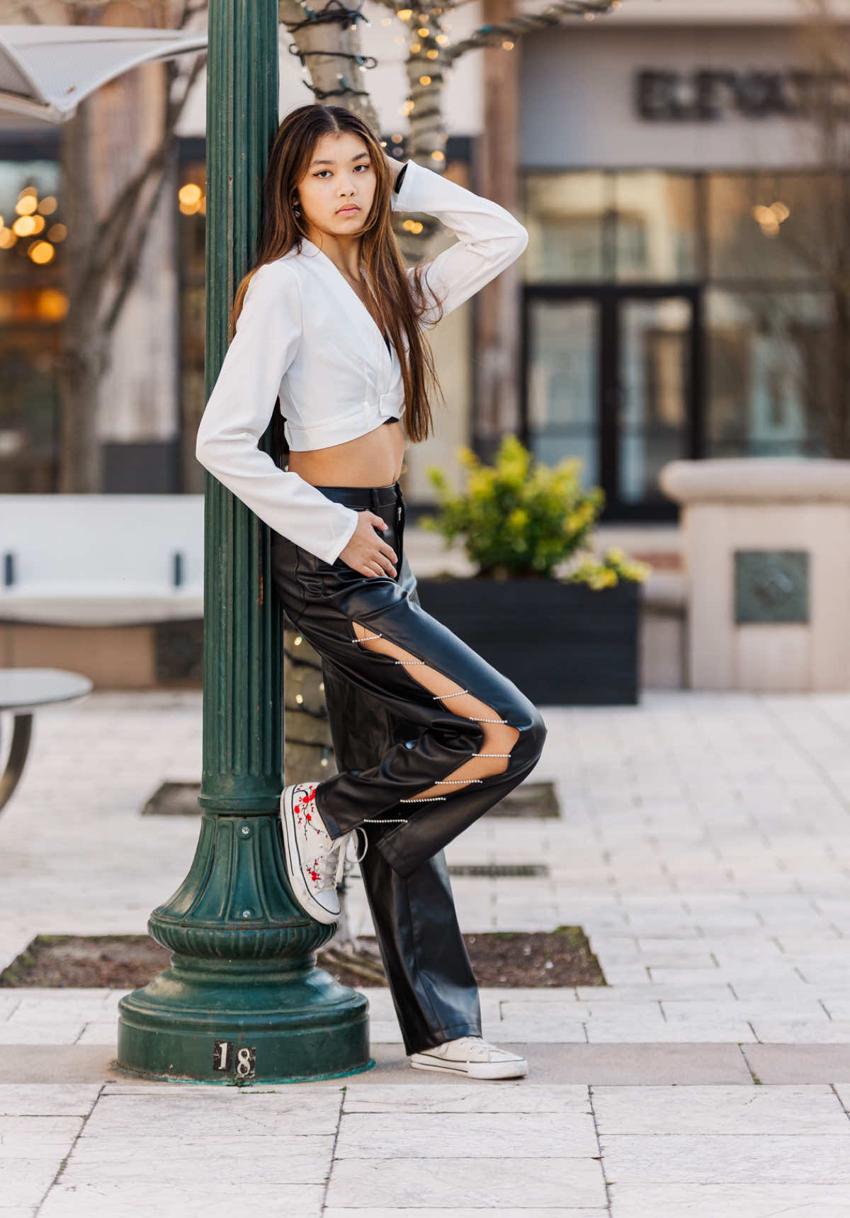 🔥 Zoey Striking poses and owning the streets of Virginia Beach! 💃✨ #ZoeySlays #VirginiaBeachVibes #DanceWithAttitude #virginiabeach #dancer #fierce #dancephotography #highlightsession #mvpambassador #firstlandingdancecenter 