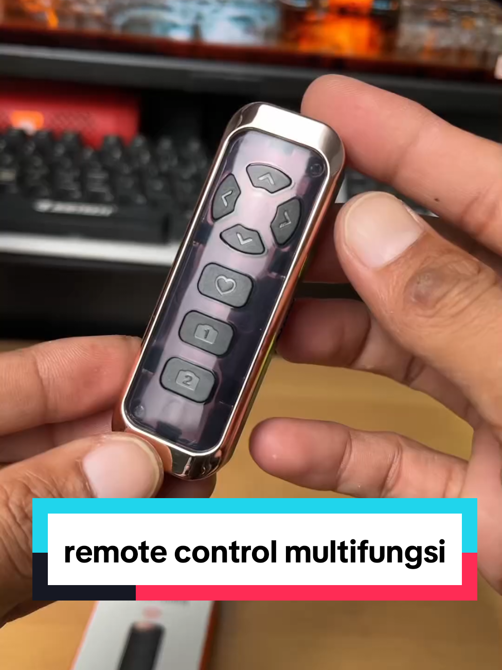 remote control bluetooth multifungsi, bisa buat scrol media sosial , tap tap layar dan ambil foto dan rekam video dari jarak sampai 10 meter.  #remotecontrol #remotebluetooth #mixiorb01 #remotecontrolmultifungsi #remotescrolltiktok #remotehp #wibgajian #guncang66 #remotekamerahp #remoteselfie 
